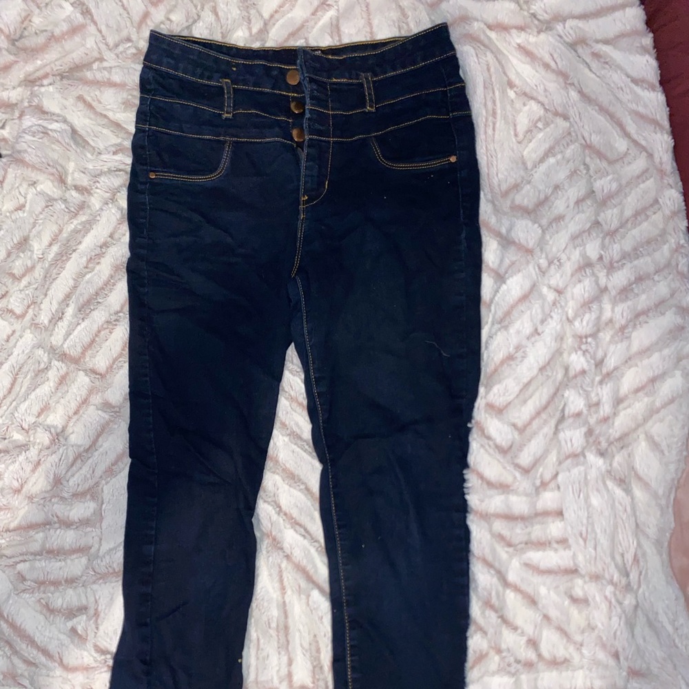 3 button high waited super skinny jeans size 8 from Charlotte Russe